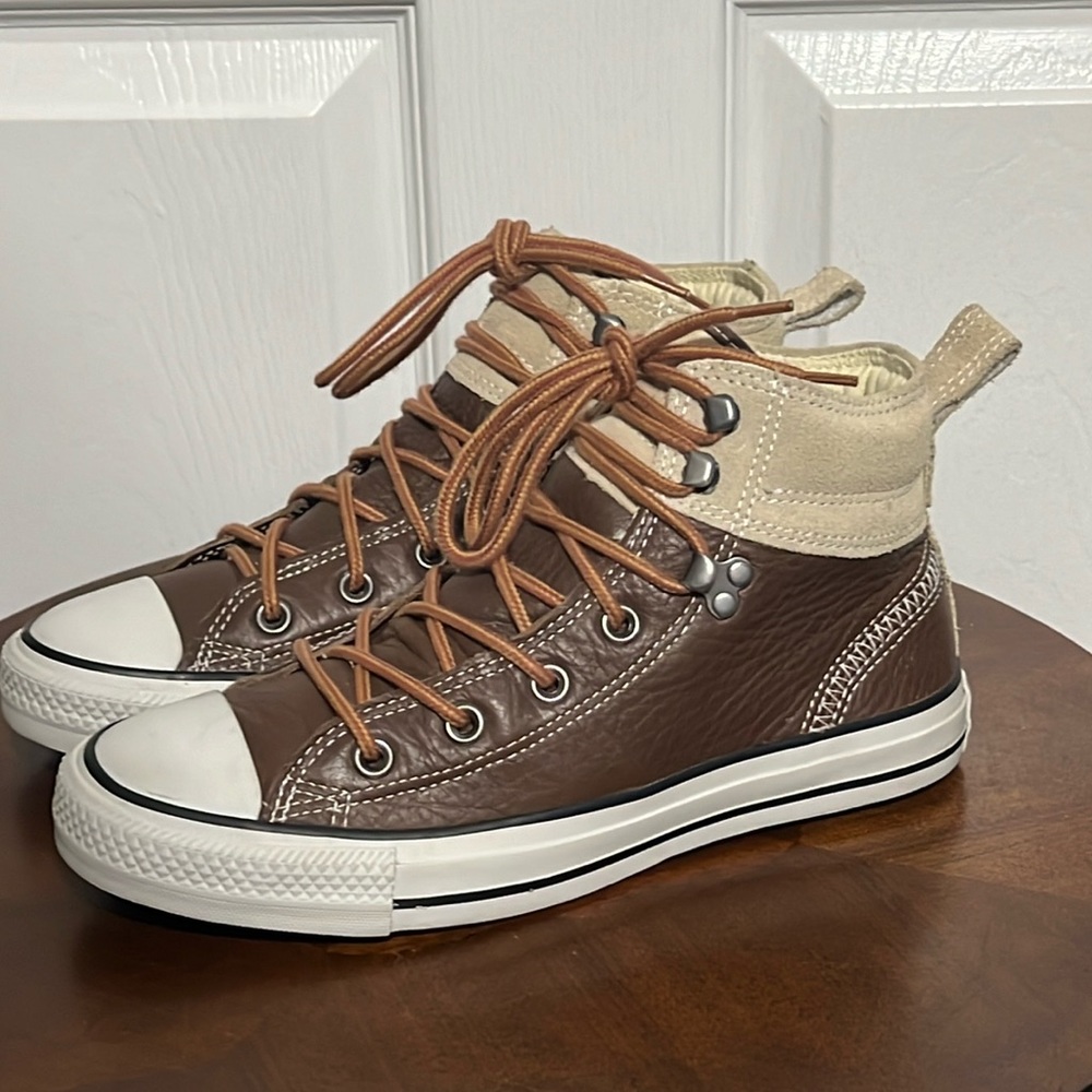 🔥CONVERSE Chuck Taylor Hiker Brown Leather Mid Hi-Top 2020 - Women 8 - Like NEW
